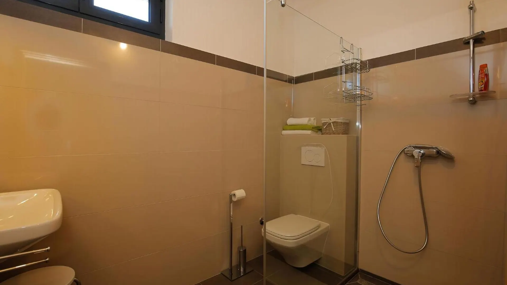 Holiday home Modernes Ferienhaus In Krnica Mit Grossem Garten