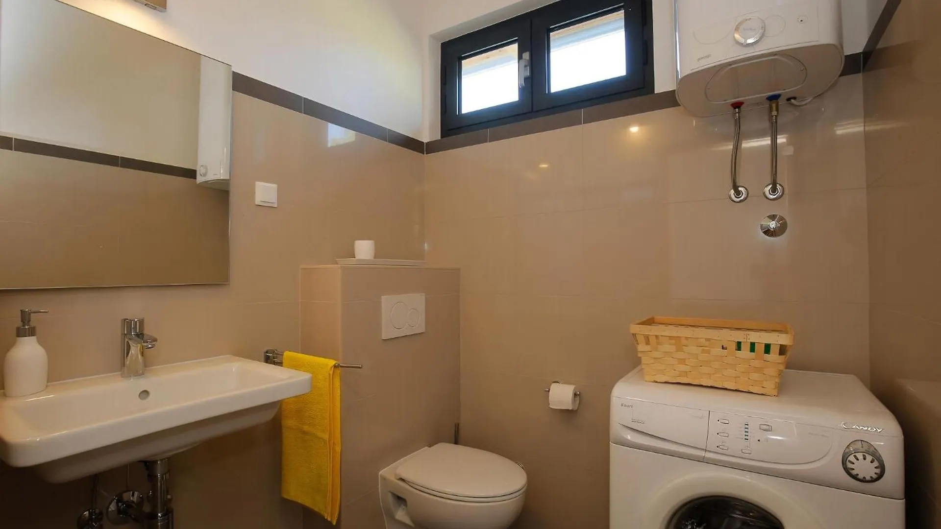 Modernes Ferienhaus In Krnica Mit Grossem Garten