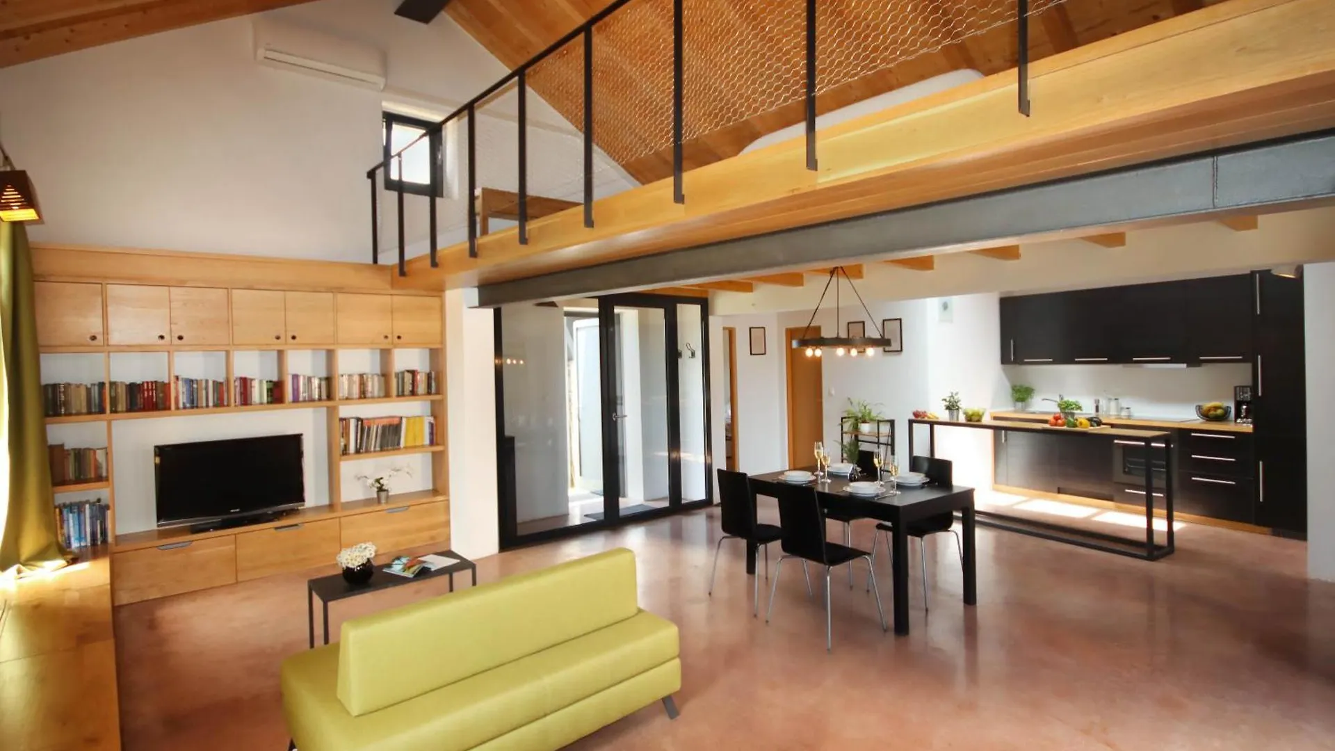 Modernes Ferienhaus In Krnica Mit Grossem Garten Croatia