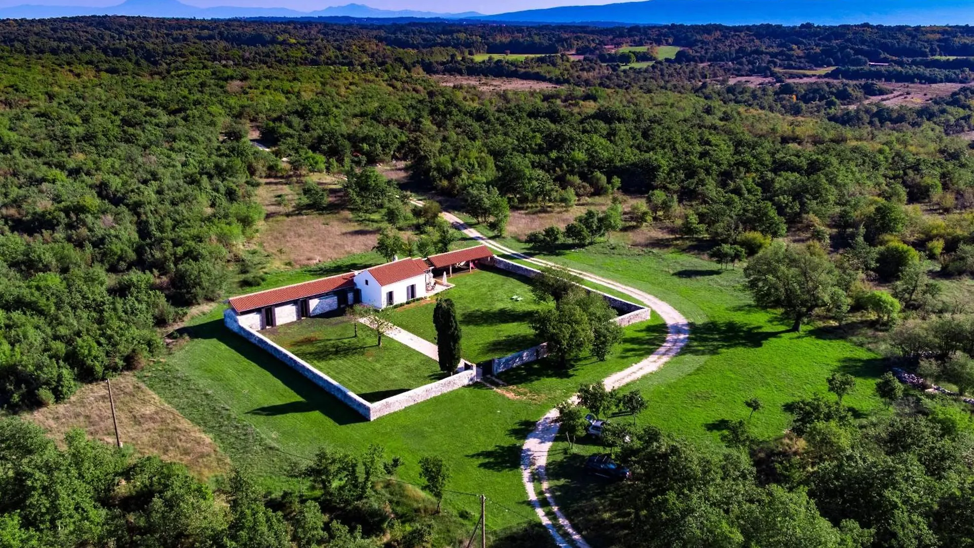 Modernes Ferienhaus In Krnica Mit Grossem Garten
